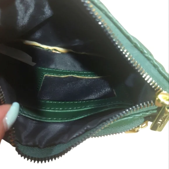 Vera New York Dark Green Quilted Wristlet - Picture 4 of 4